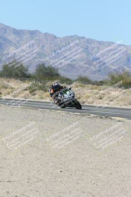 media/Dec-04-2025-Racers Edge (Thu) [[5ebc9f124d]]/3-B Group/3-Session 2 (Turn 7 Inside)/